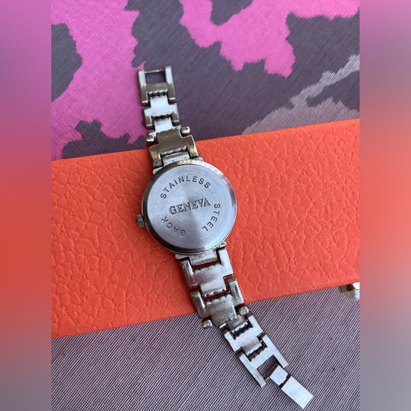 Ladies Geneva stainless steel watch ❤️ main image 4